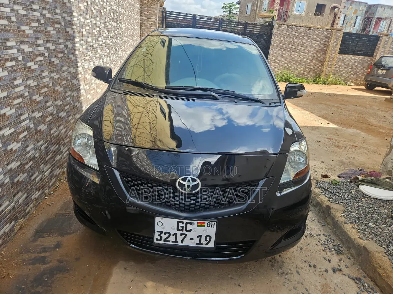 Toyota Yaris Base Hatchback 5dr 2010 Black