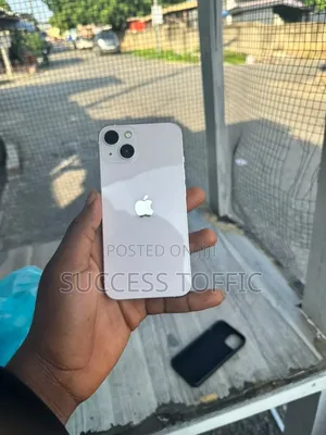 Apple iPhone 13 128 GB Pink