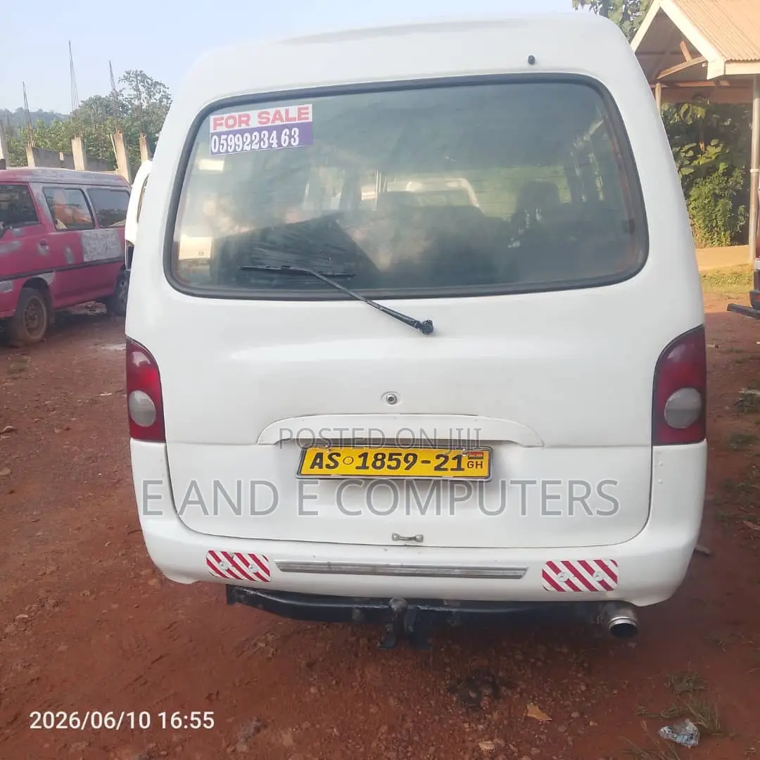 Hyundai H-100 2003 White