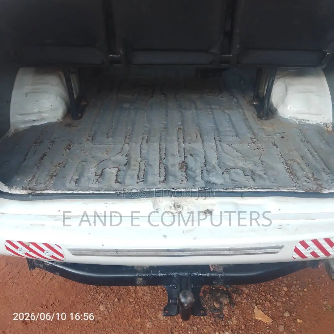 Hyundai H-100 2003 White