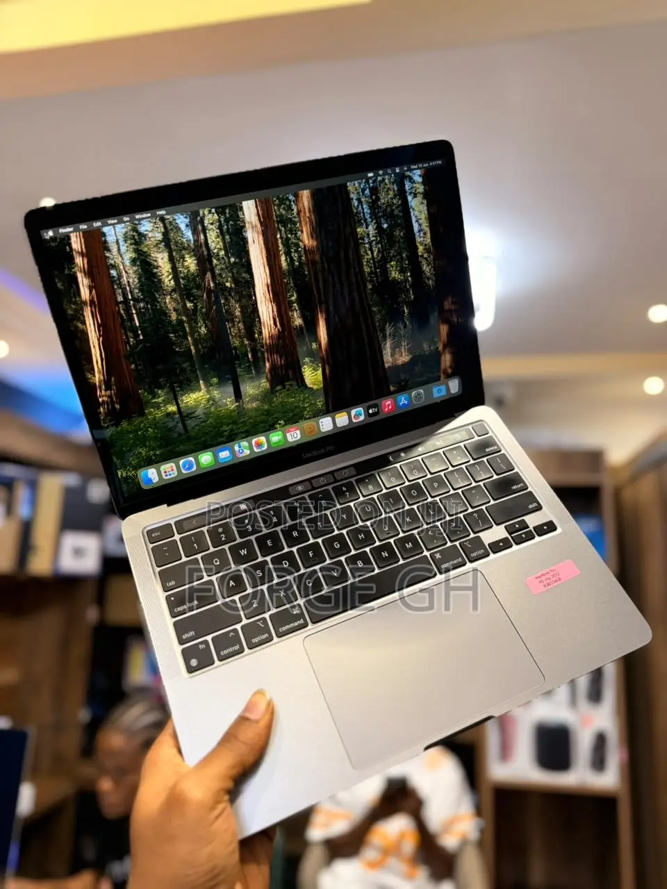 Laptop Apple MacBook Pro 2022 M2 8GB Apple M2 SSD 256GB