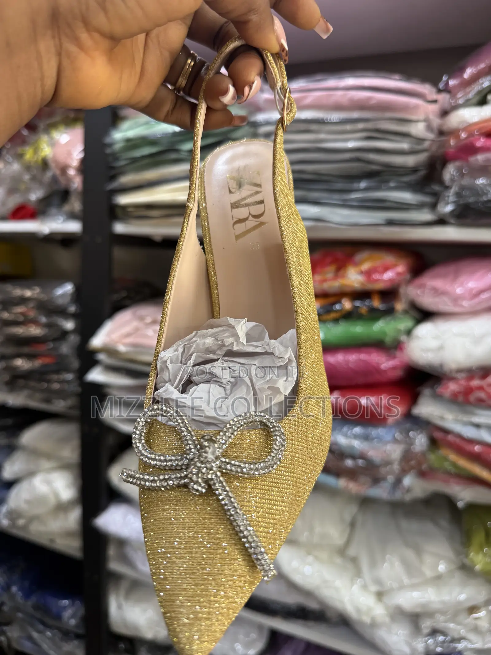 Quality Ladies Golden Boxed Heels