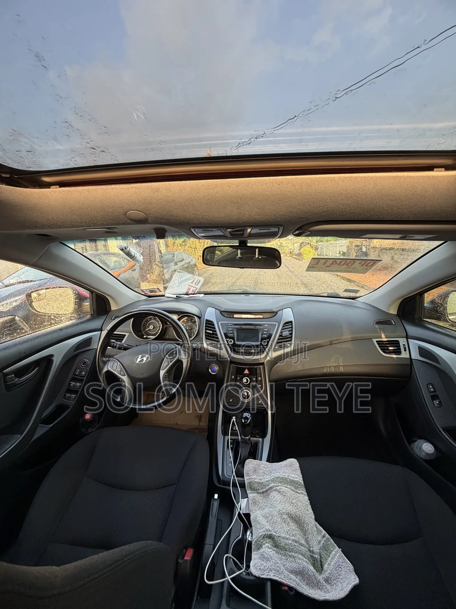Hyundai Elantra Limited Sedan FWD (1.8L 4cyl 6A) 2016 Red