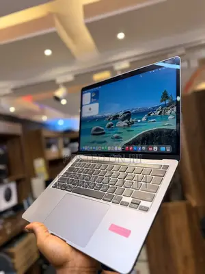 Laptop Apple MacBook Pro 2020 8GB Apple M1 SSD 512GB