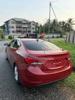 Hyundai Elantra Limited Sedan FWD (1.8L 4cyl 6A) 2016 Red