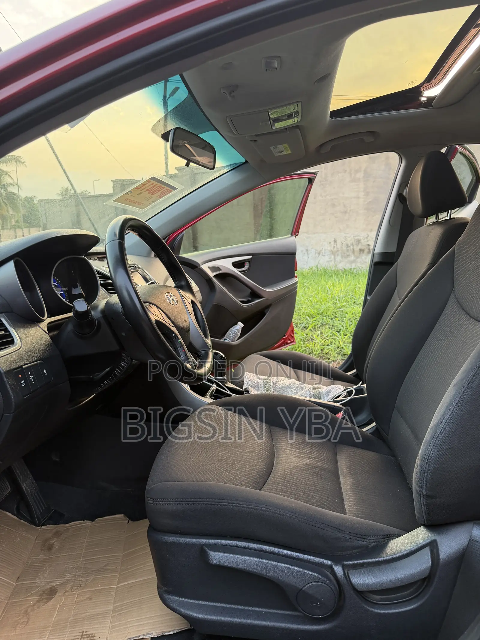 Hyundai Elantra Limited Sedan FWD (1.8L 4cyl 6A) 2016 Red