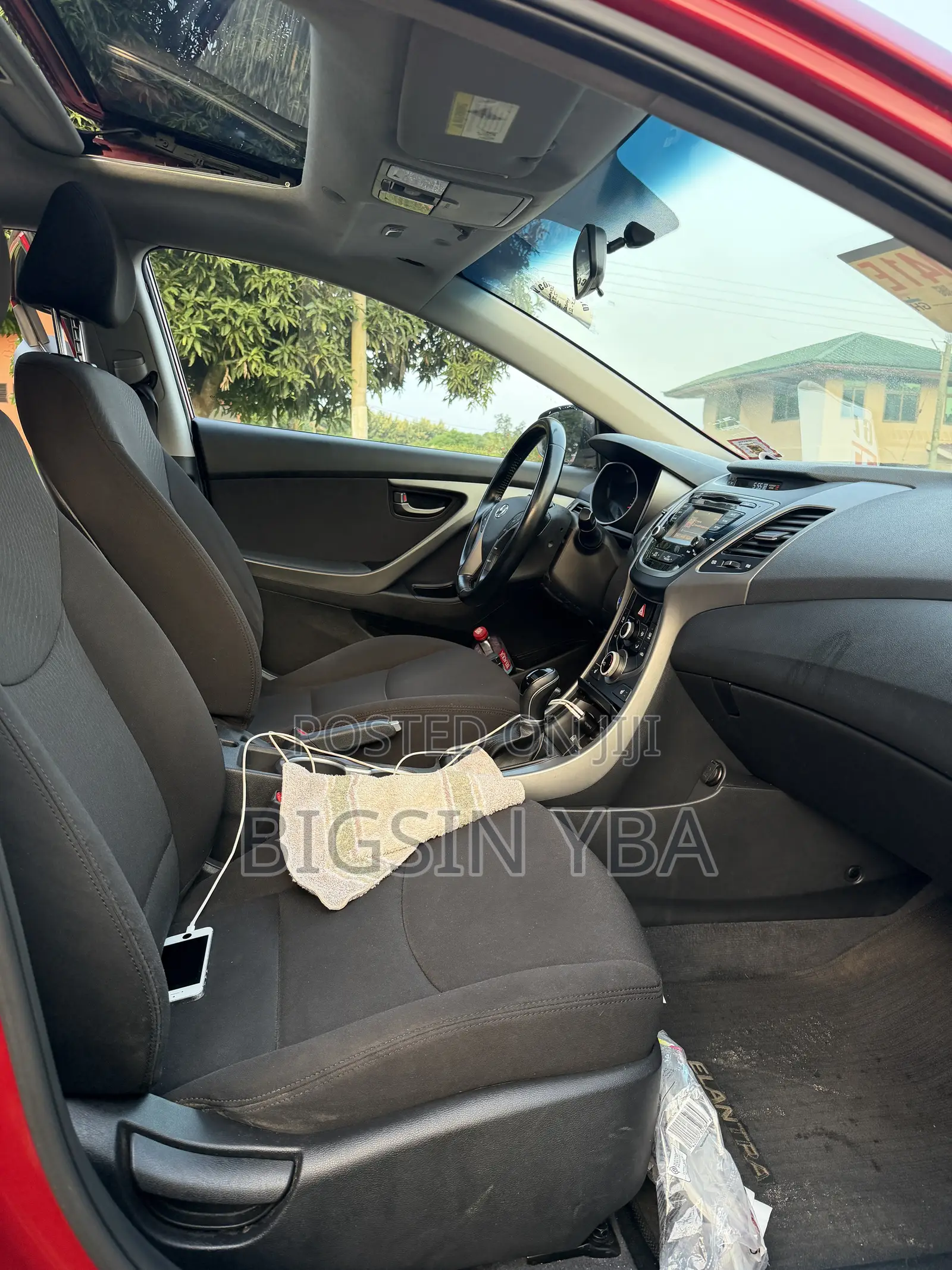 Hyundai Elantra Limited Sedan FWD (1.8L 4cyl 6A) 2016 Red