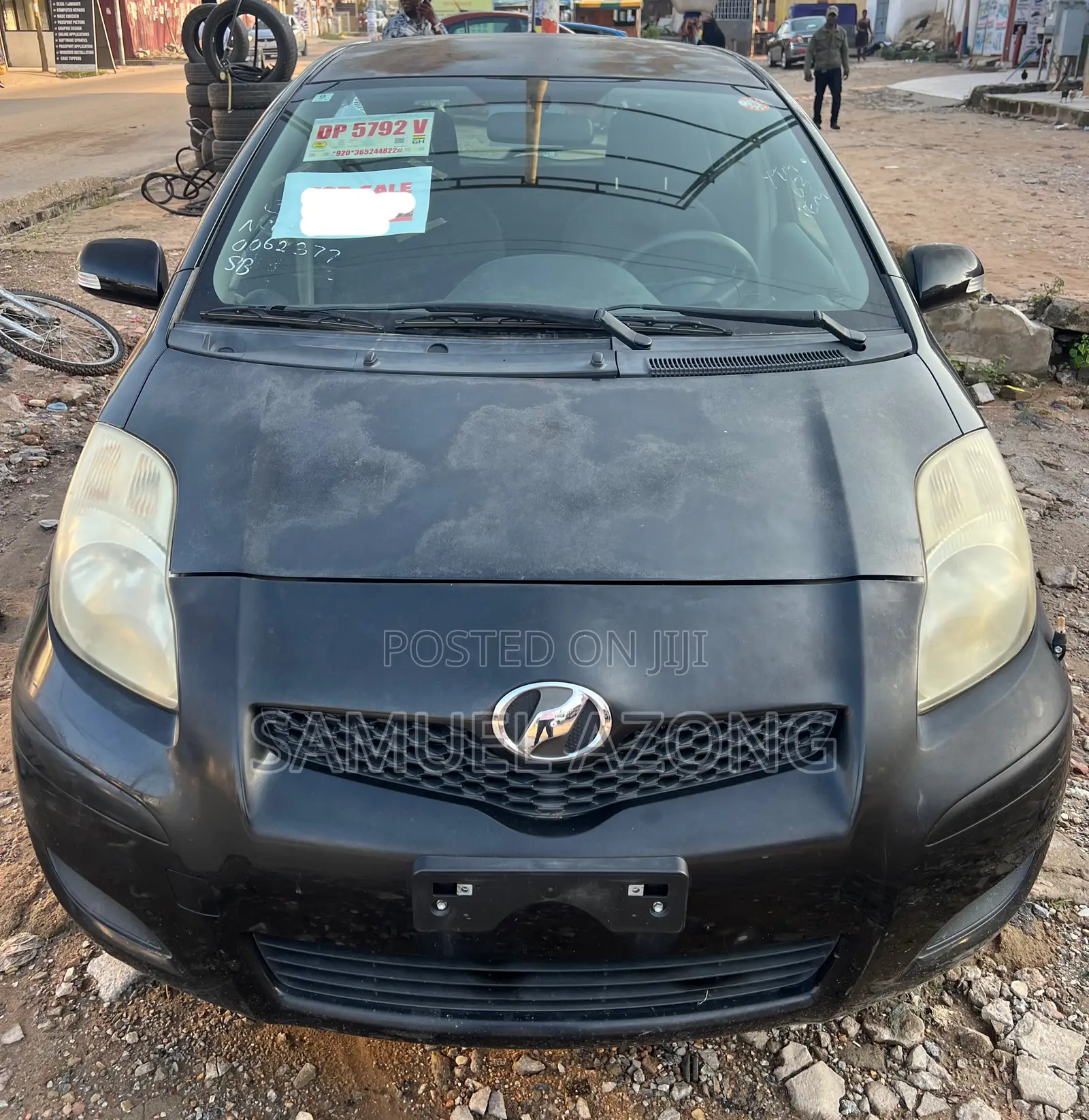 Toyota Vitz 1.3 AWD 3dr 2010 Black