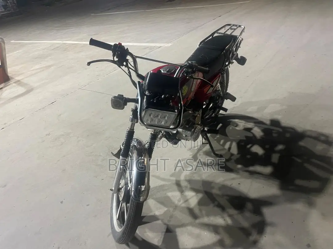 Royal RY125 2025 Red