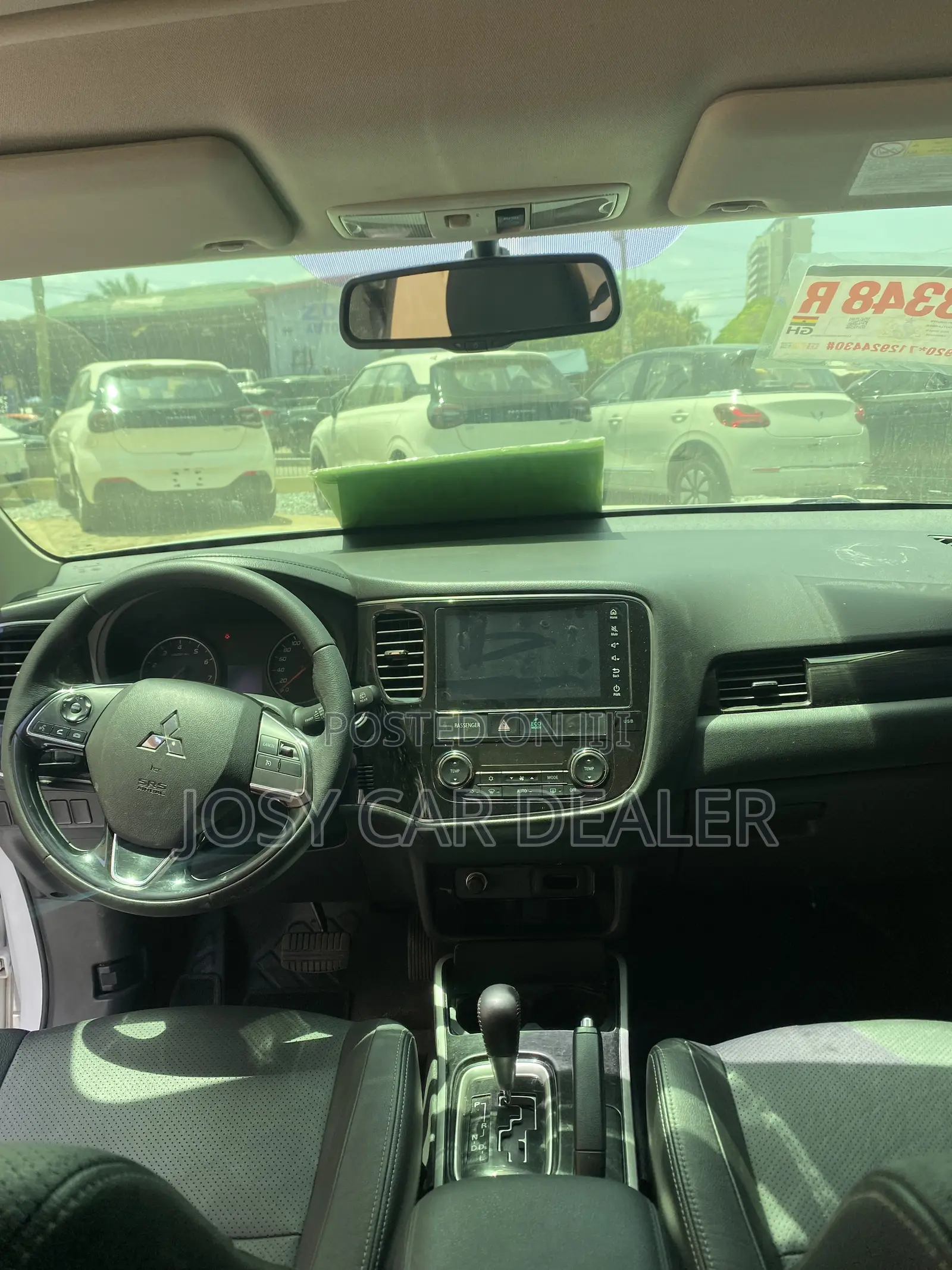 Mitsubishi Outlander 2018 White