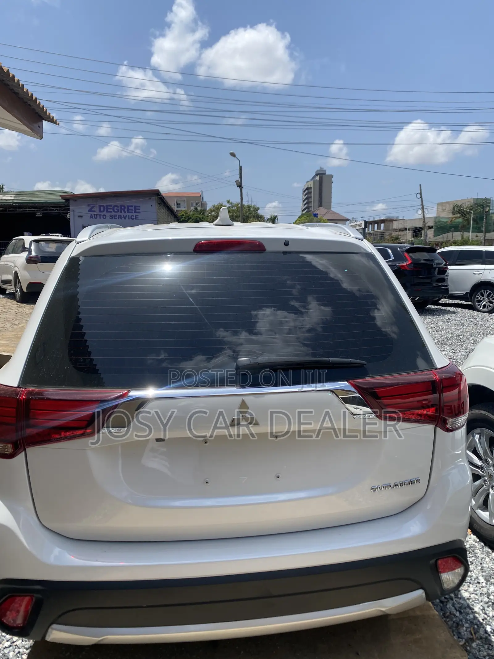 Mitsubishi Outlander 2018 White