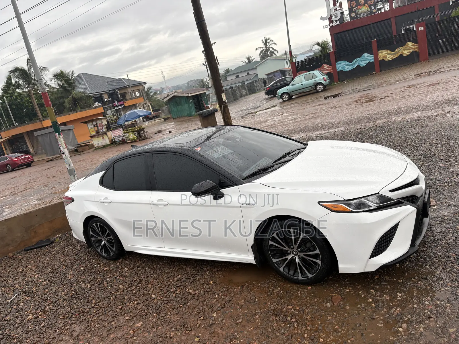 Toyota Camry 2019 White