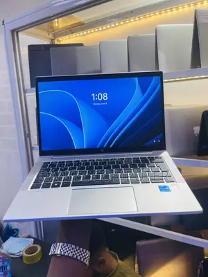 Laptop HP EliteBook 830 G8 8GB Intel Core i5 SSD 512GB