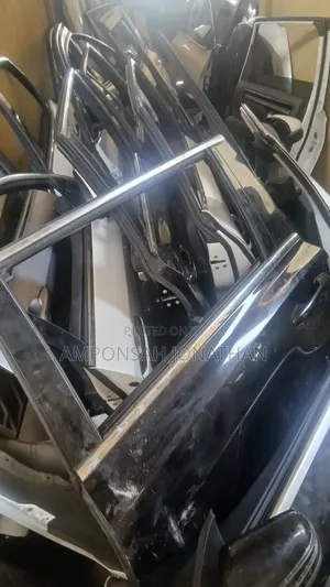 CRV 2020 Door Complete