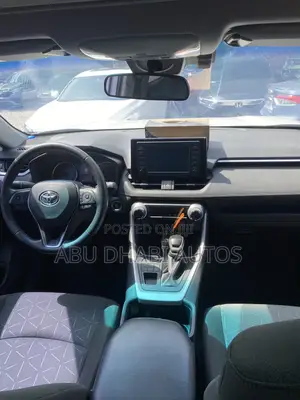 Toyota RAV4 Limited 2022 White