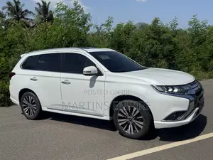 Mitsubishi Outlander 2.0 PHEV AWD 2021 White