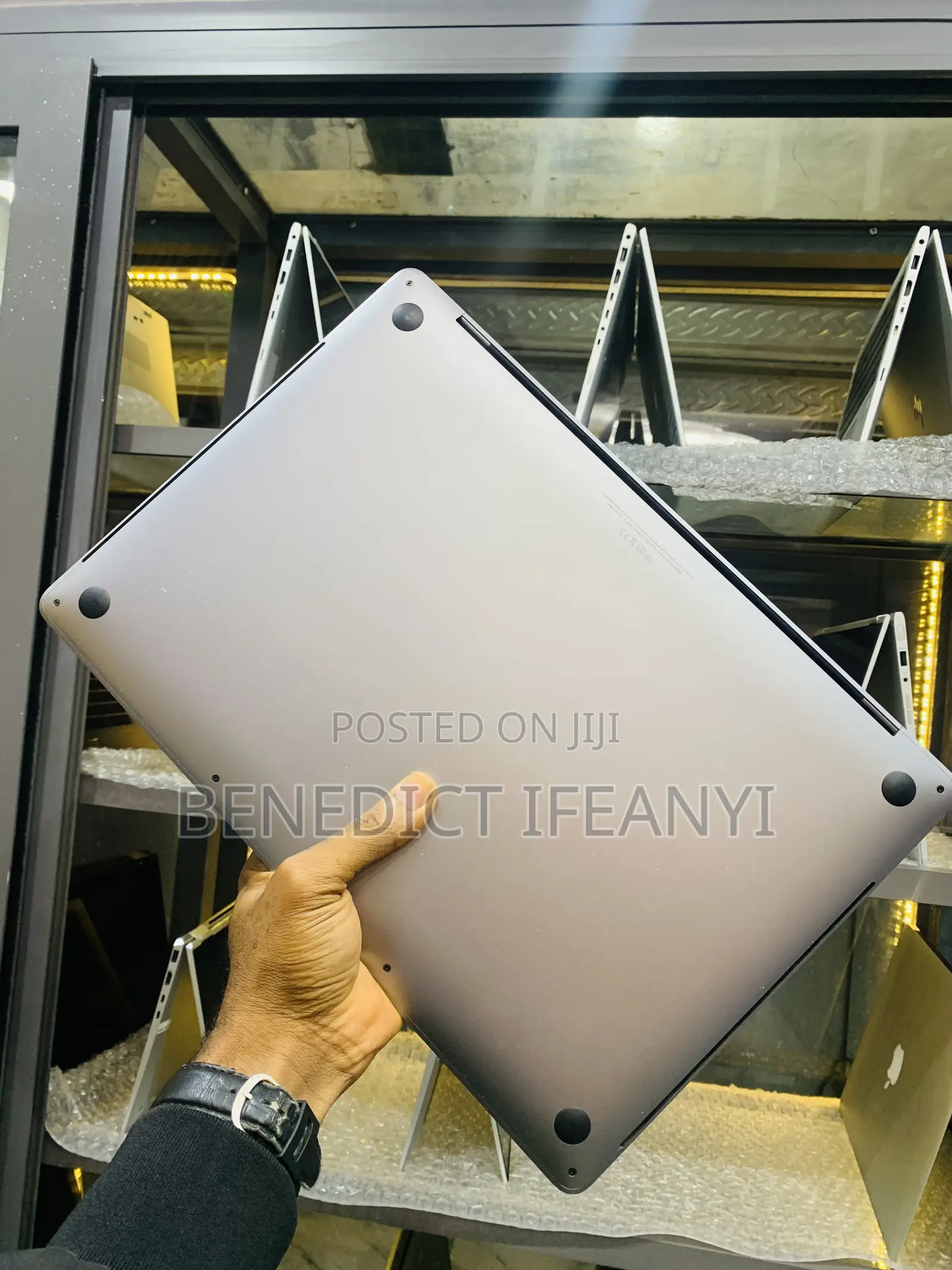 Laptop Apple MacBook Pro 2019 16GB Intel Core i7 SSD 512GB