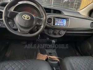 Toyota Vitz 1.3 AWD 3dr 2012 Silver