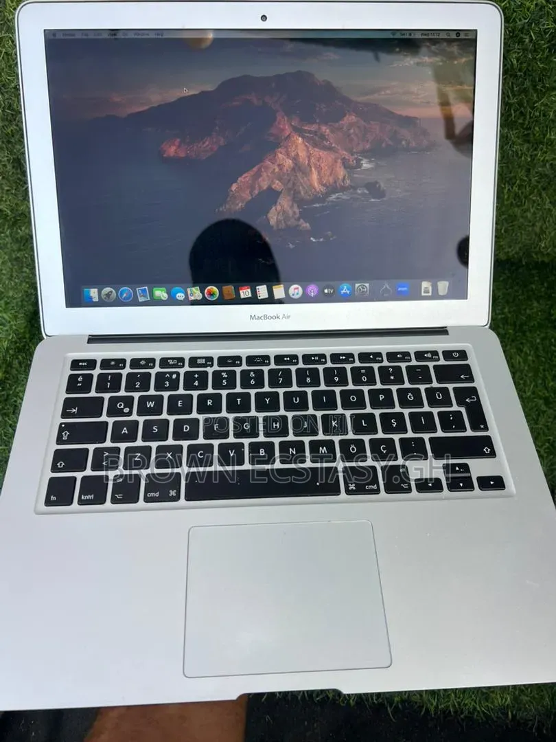 Laptop Apple MacBook Air 2017 8GB Intel Core i5 SSD 128GB