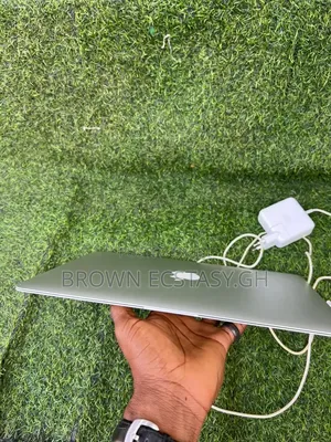 Laptop Apple MacBook Air 2017 8GB Intel Core i5 SSD 128GB