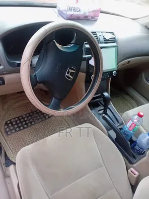 Honda Accord 2004 Red