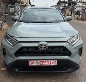 Toyota RAV4 XLE AWD 2020