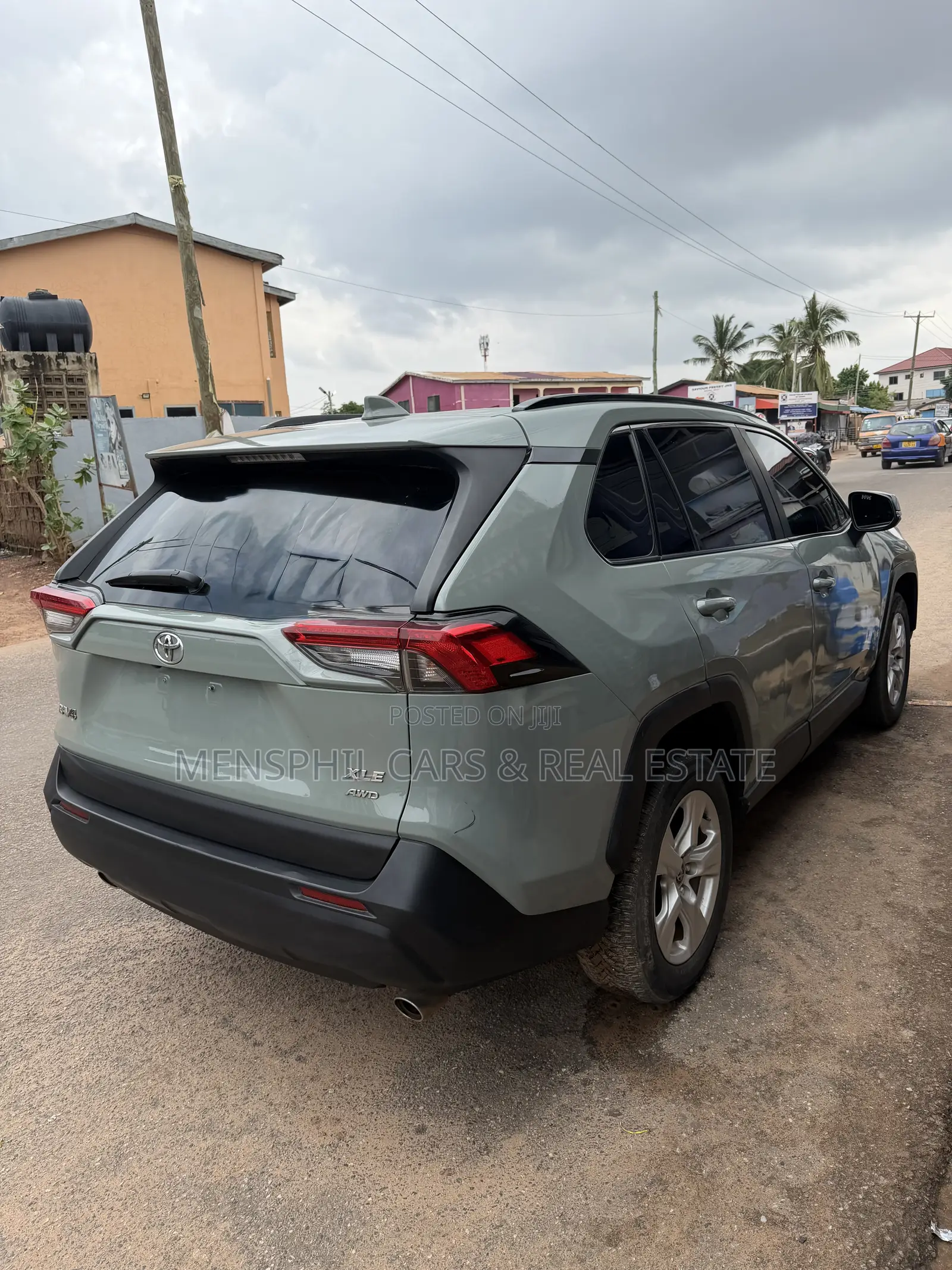 Toyota RAV4 XLE AWD 2020