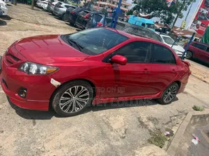 Toyota Corolla 2013 Red
