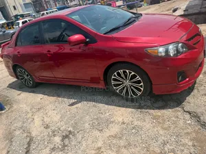 Toyota Corolla 2013 Red