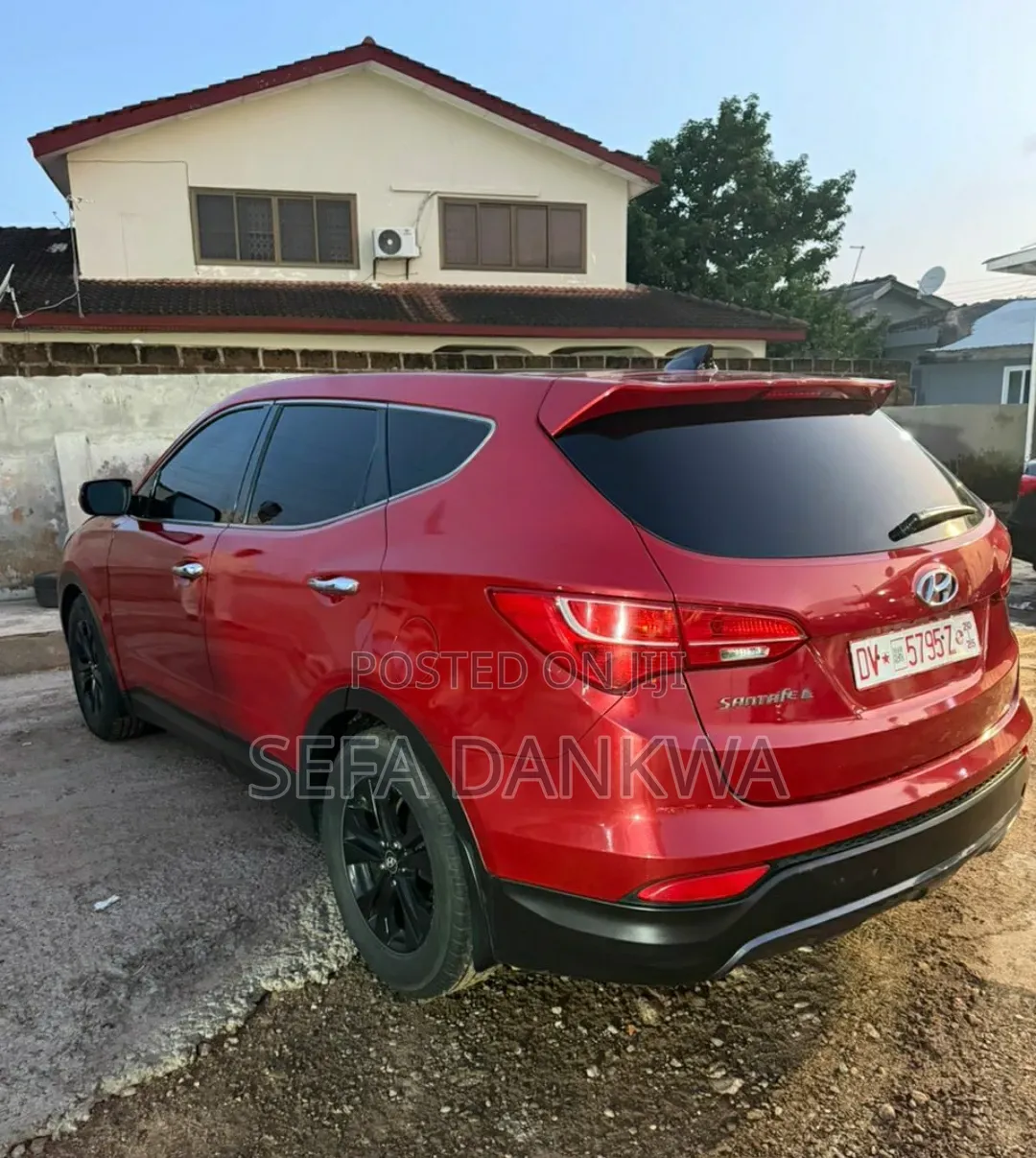 Hyundai Santa Fe 2013 Red