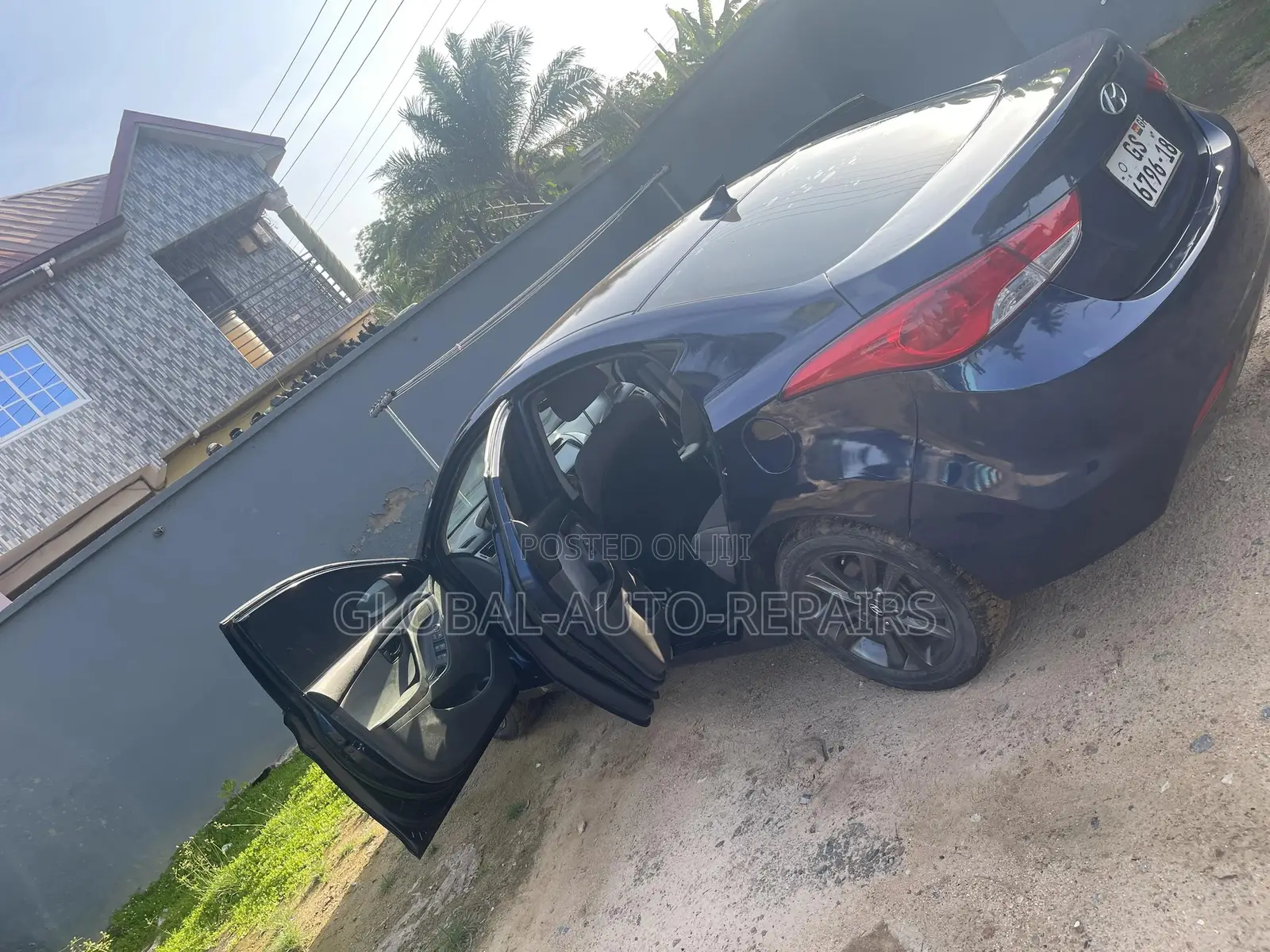 Hyundai Elantra Limited 2012 Blue