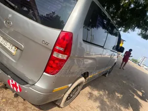 Hyundai Starex 2011 Silver