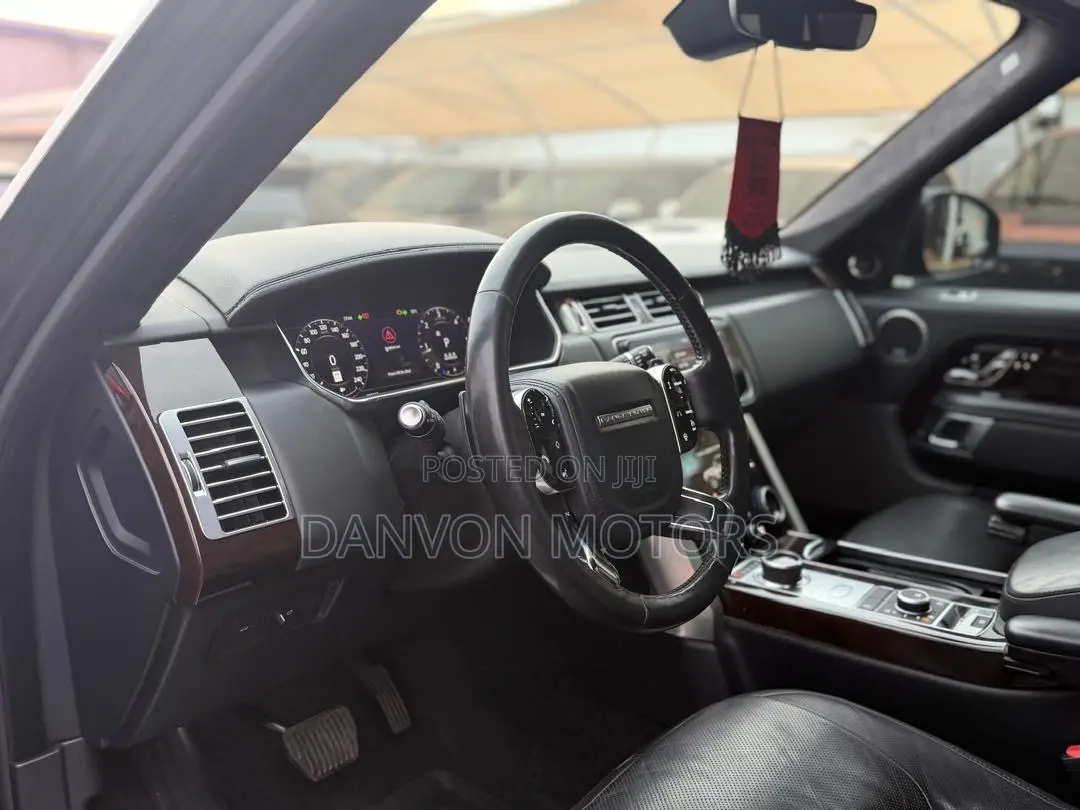 Land Rover Range Rover Vogue 2020 Black