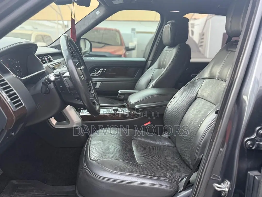 Land Rover Range Rover Vogue 2020 Black