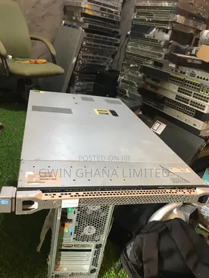 Server HP ProLiant DL380P Gen8 20GB Intel Xeon SSHD (Hybrid) 1T