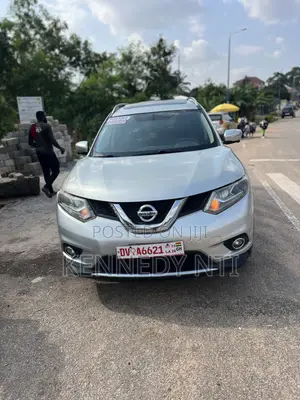 Nissan Rogue S 4dr SUV (2.5L 4cyl CVT) 2015 Silver