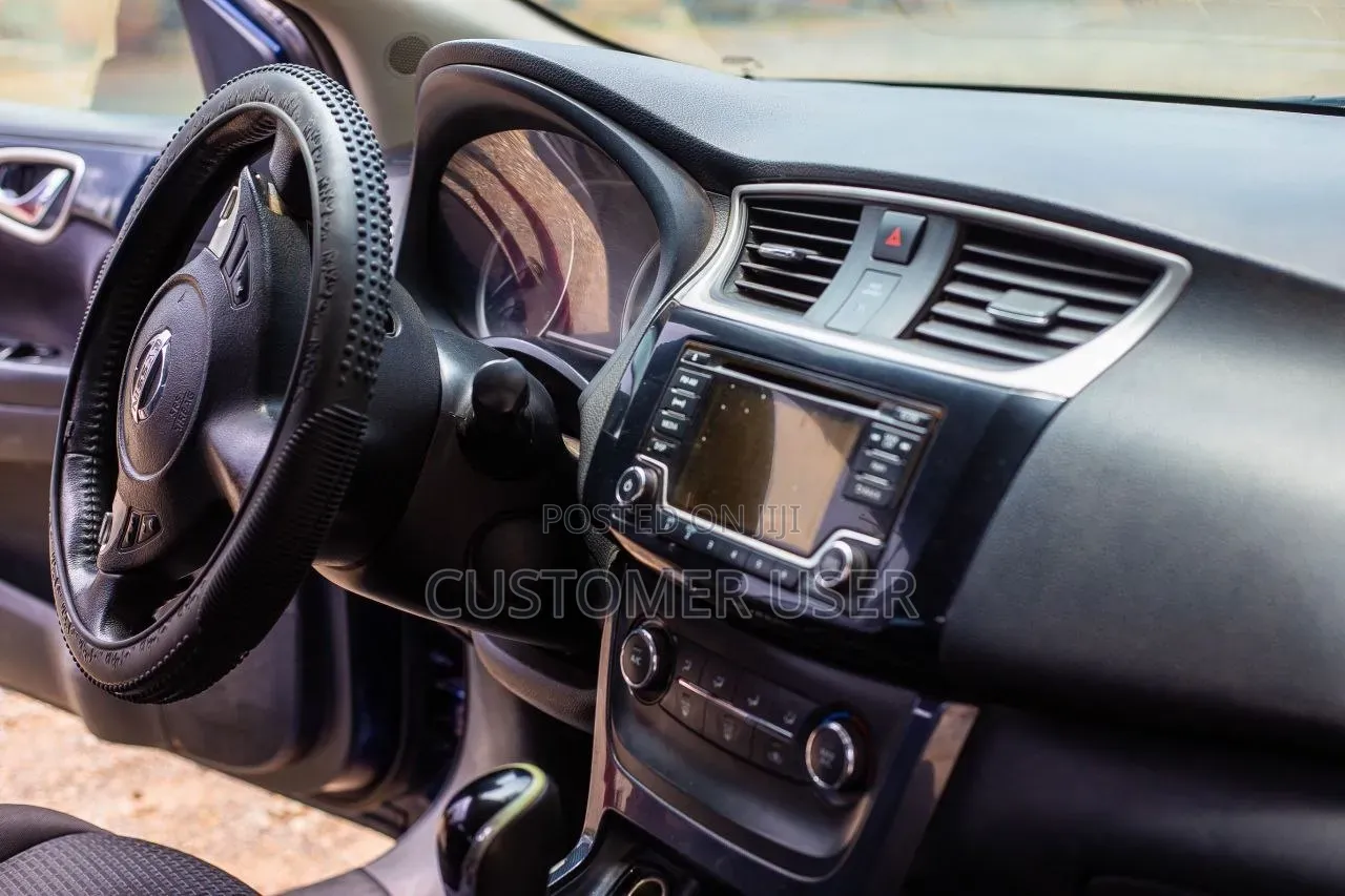 Nissan Sentra SR 2016 Blue