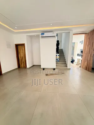 4bdrm House in East Legon America for rent