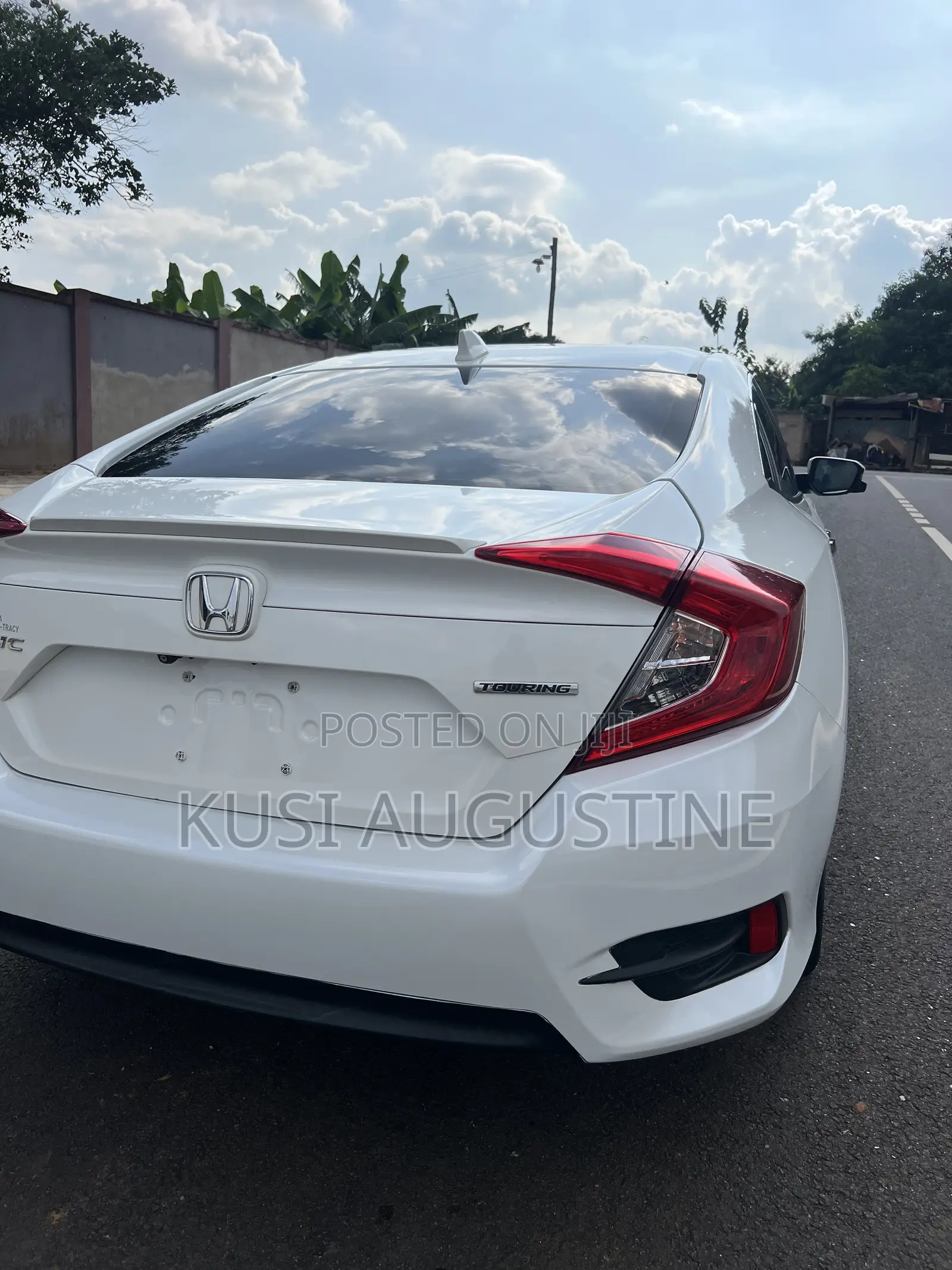 Honda Civic Touring 4dr Sedan (1.5L 4cyl) 2016 White