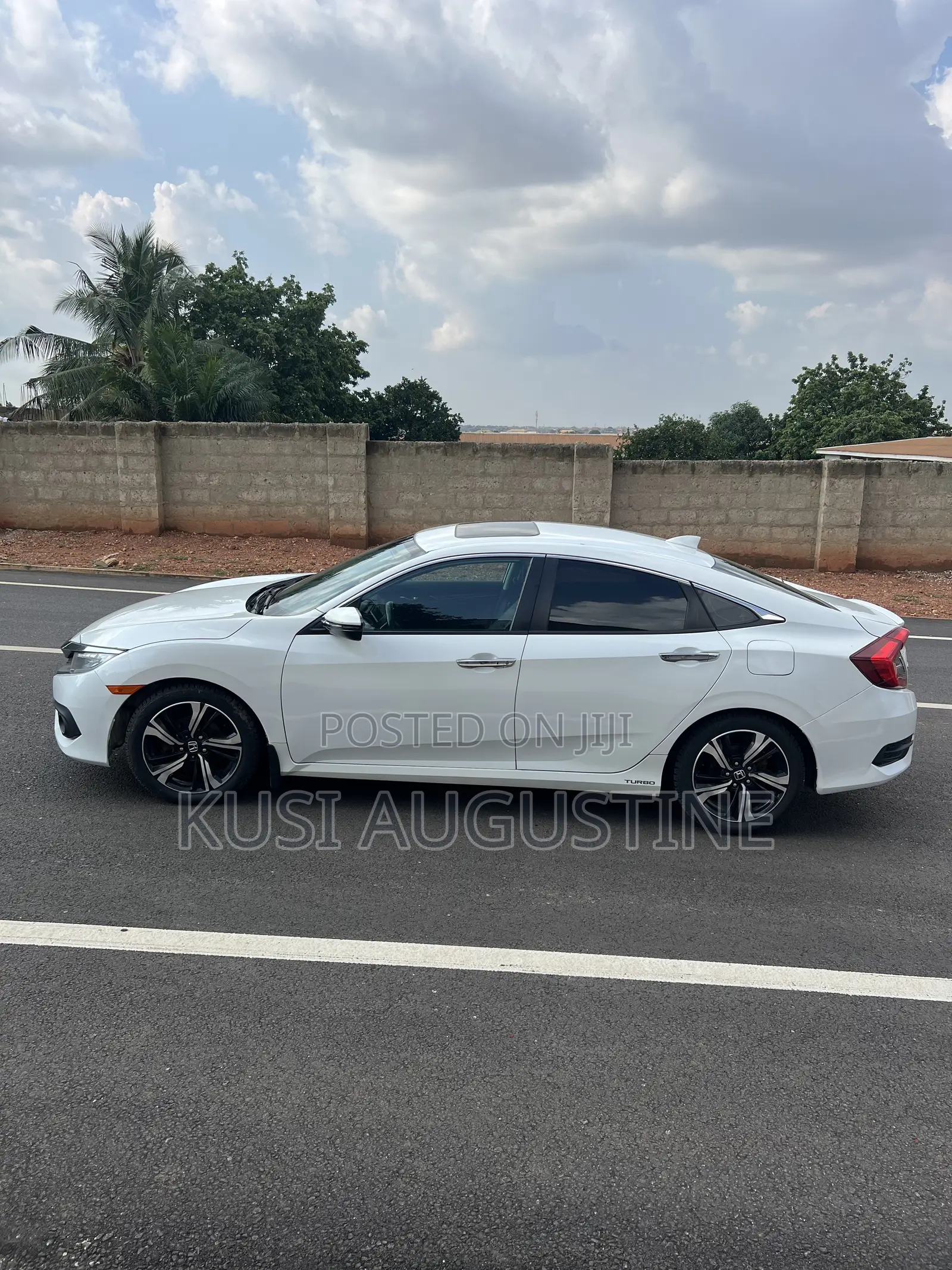 Honda Civic Touring 4dr Sedan (1.5L 4cyl) 2016 White