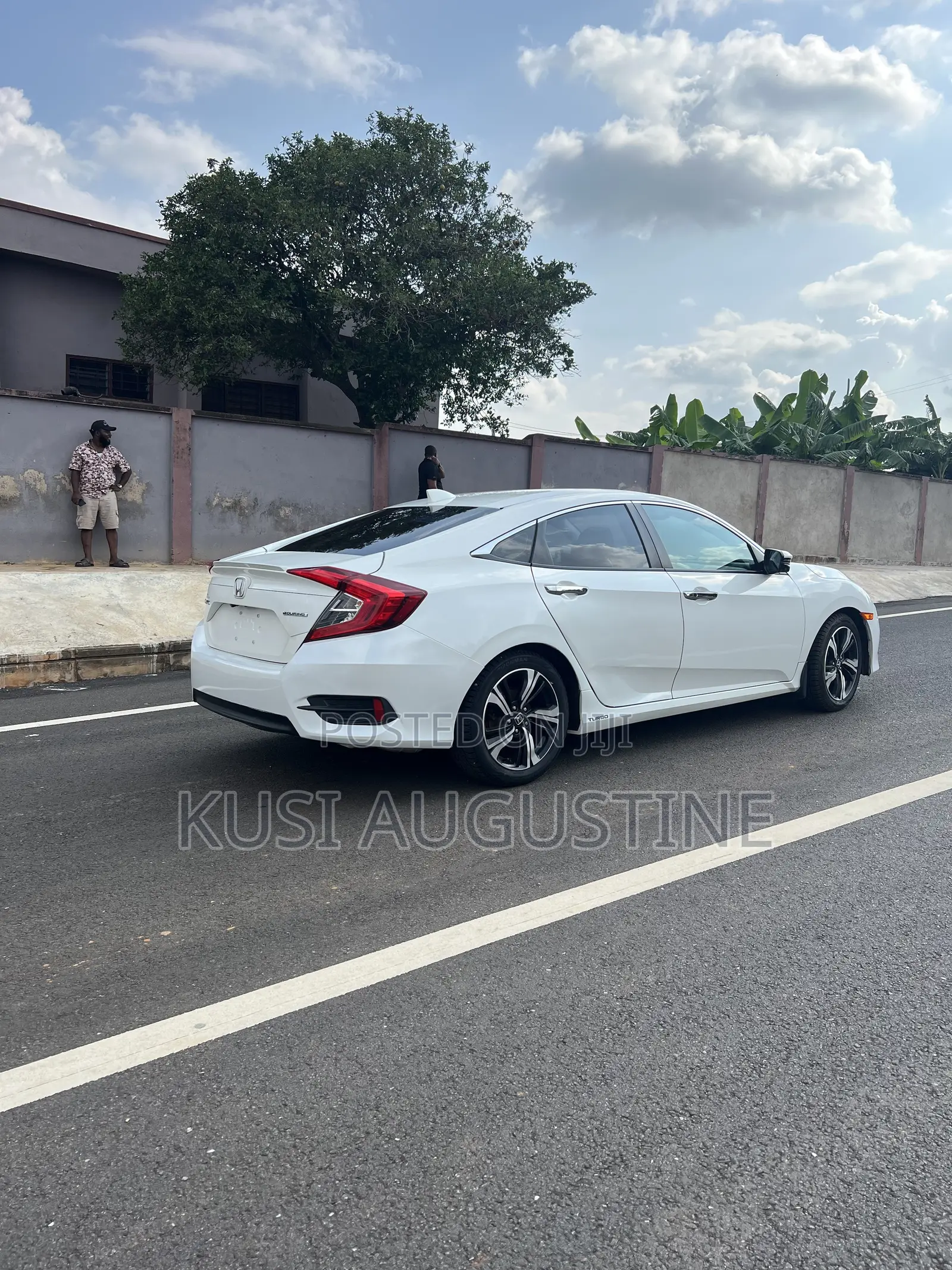 Honda Civic Touring 4dr Sedan (1.5L 4cyl) 2016 White