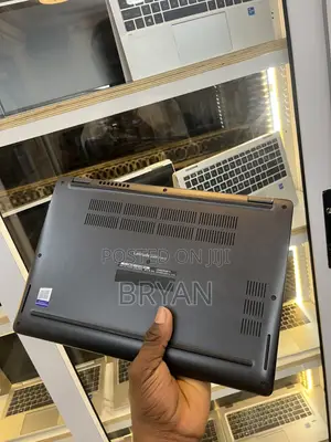 Laptop Dell Latitude 5300 8GB Intel Core i5 SSD 256GB