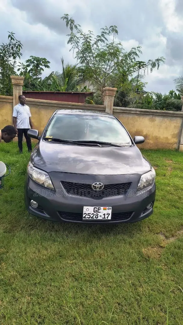 Toyota Corolla 2012 Gray
