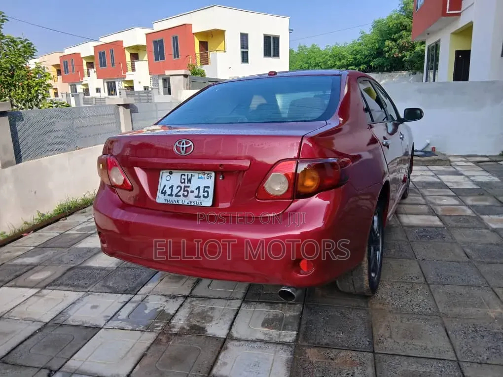 Toyota Corolla 2010 Red