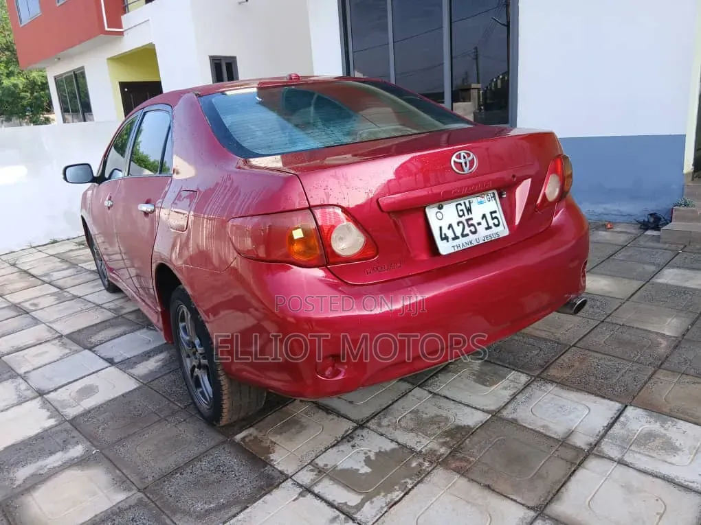 Toyota Corolla 2010 Red