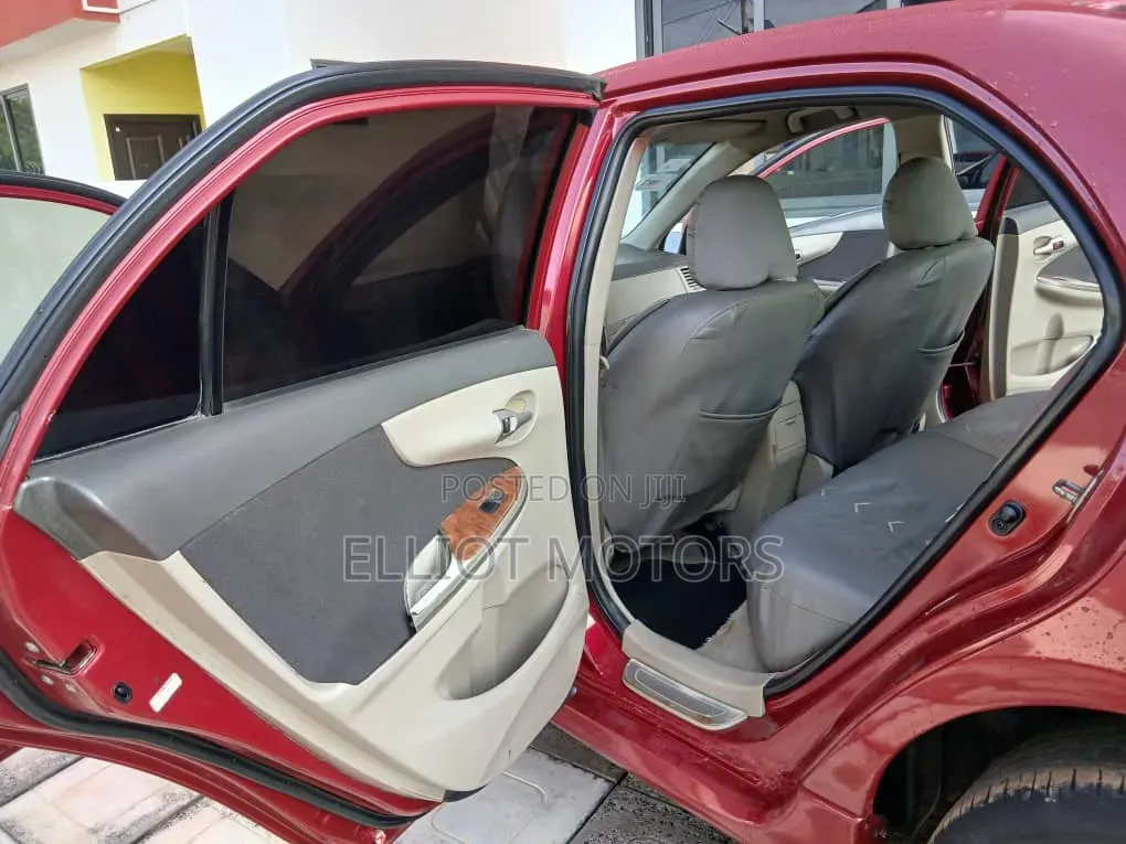 Toyota Corolla 2010 Red
