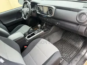 Toyota Tacoma SR Double Cab 4WD 5.0 ft. SB (Automatic) 2025 Black