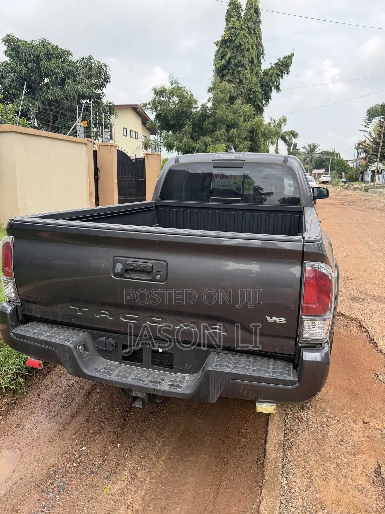 Toyota Tacoma SR Double Cab 4WD 5.0 ft. SB (Automatic) 2025 Black
