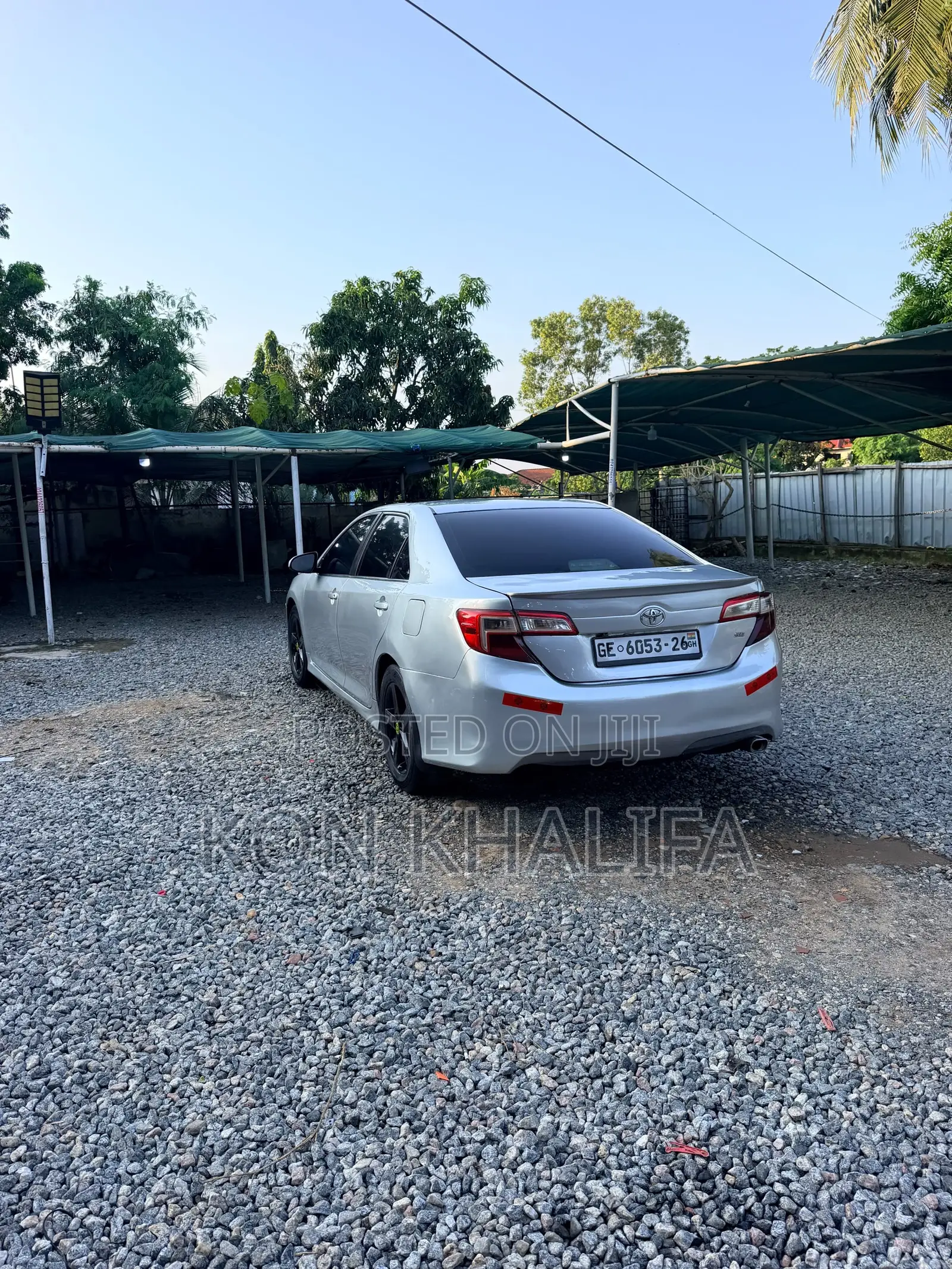 Toyota Camry SE 4dr Sedan (2.5L 4cyl 6A) 2014 Silver