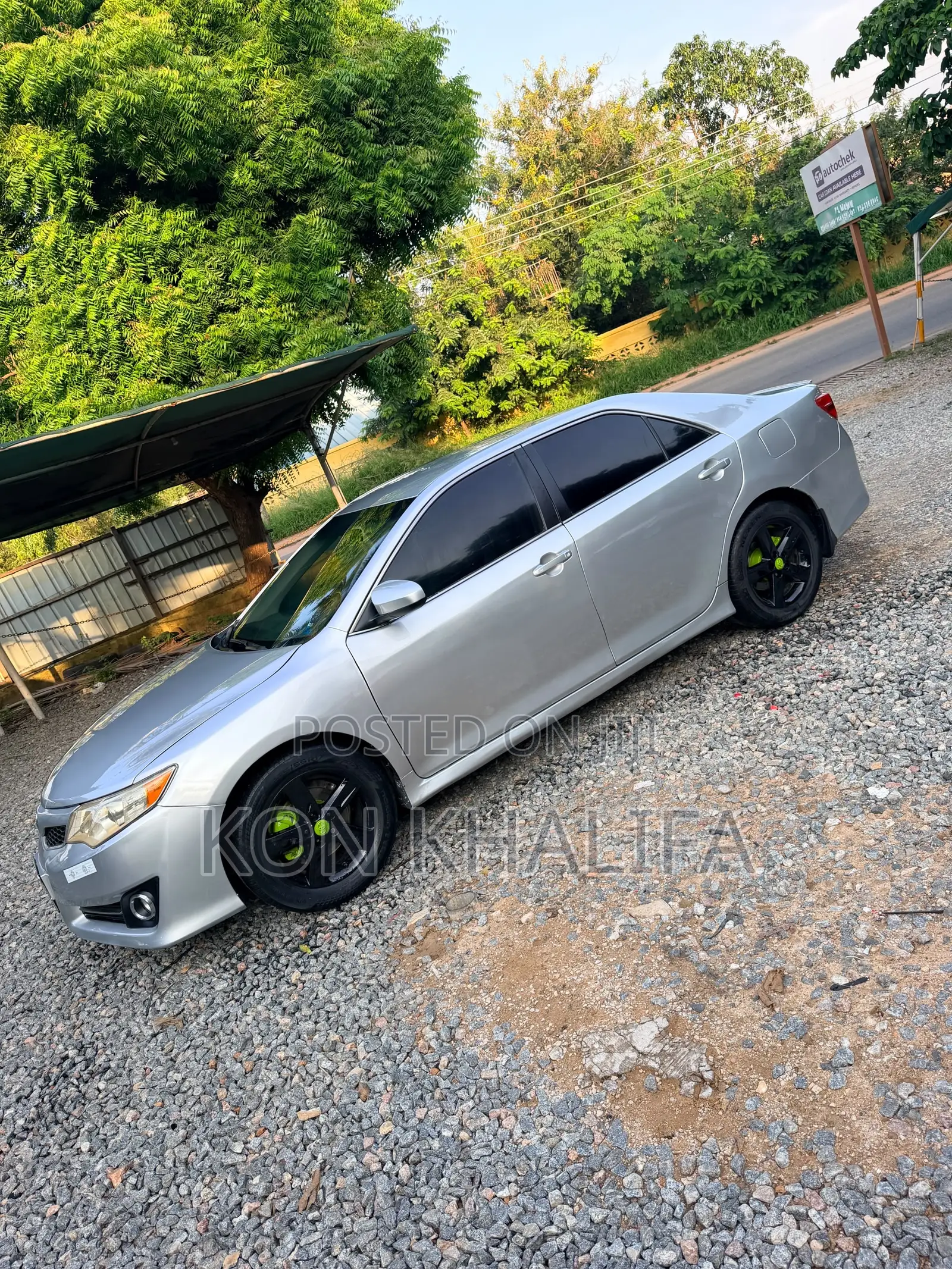 Toyota Camry SE 4dr Sedan (2.5L 4cyl 6A) 2014 Silver